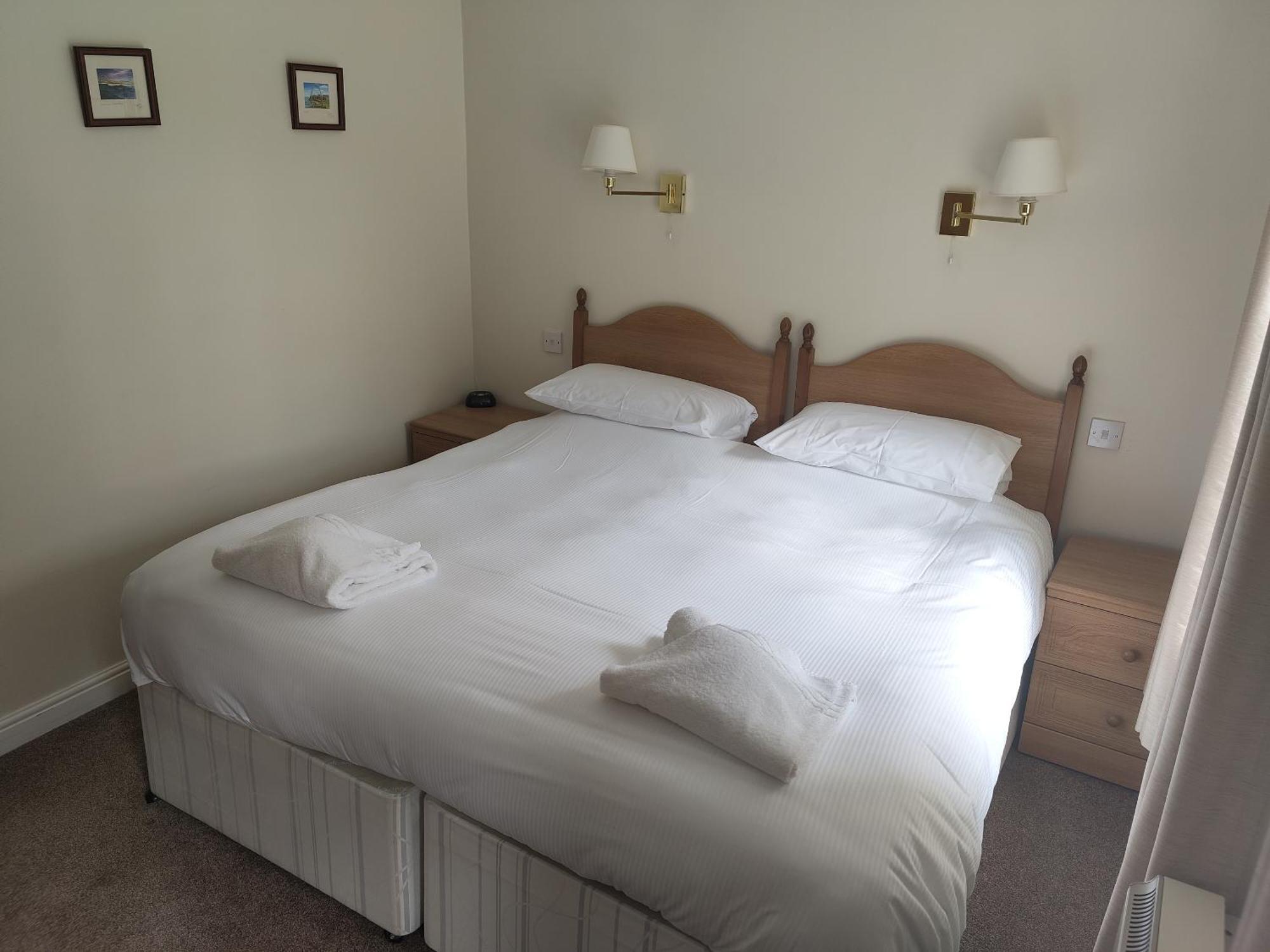 Sutton Hall Resort Thirsk Phòng bức ảnh